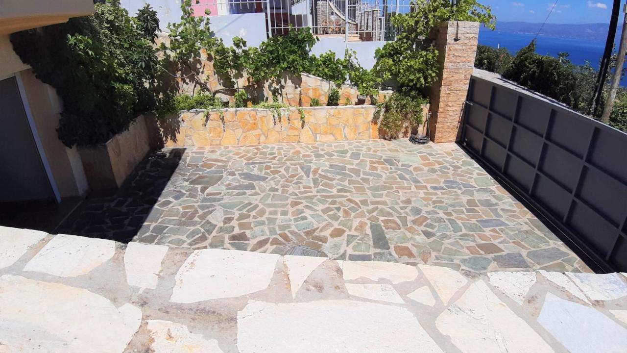 Studio Xanthippe Kalamos  Exterior photo
